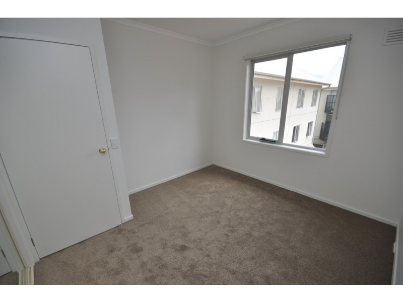 REF 33611/1 Bedford Street, North Melbourne VIC 3051