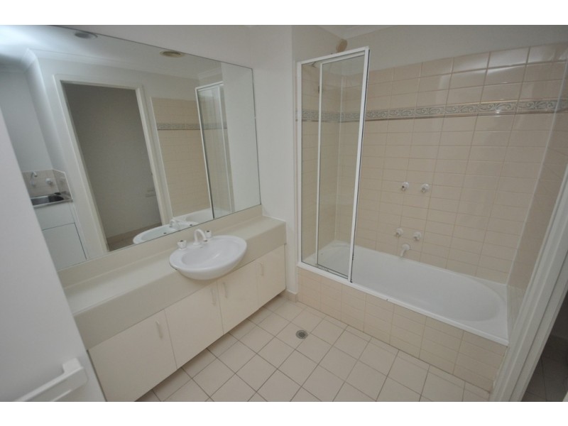 REF 33611/1 Bedford Street, North Melbourne VIC 3051