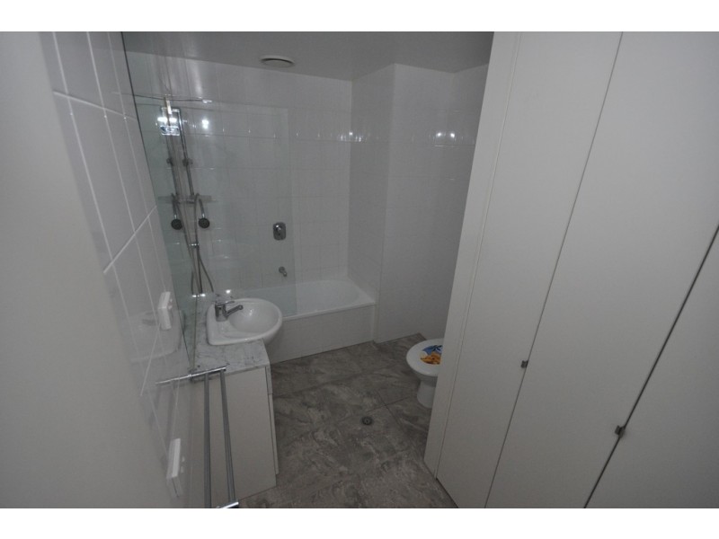 REF 23854/183 City Road, Southbank VIC 3006