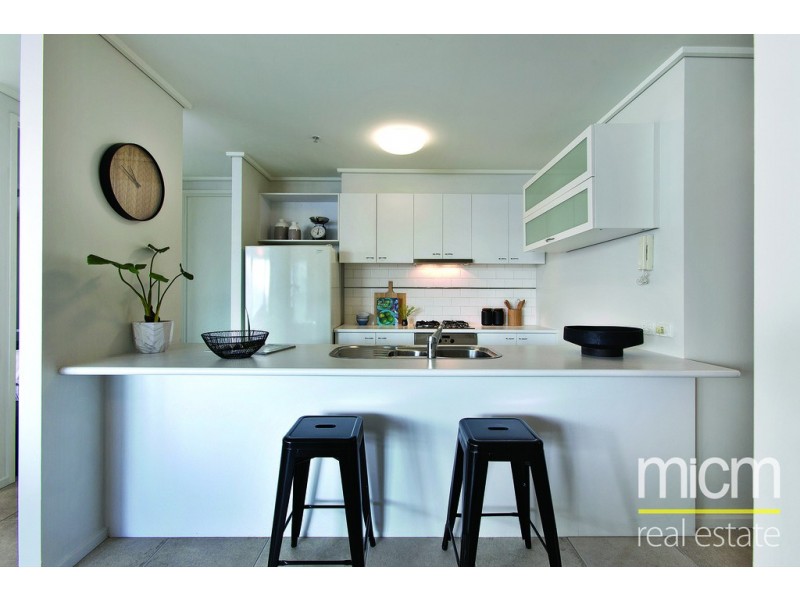 92/99 Whiteman Street, Southbank VIC 3006