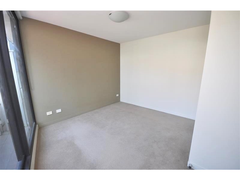 614/100 Harbour Esplanade, Docklands VIC 3008