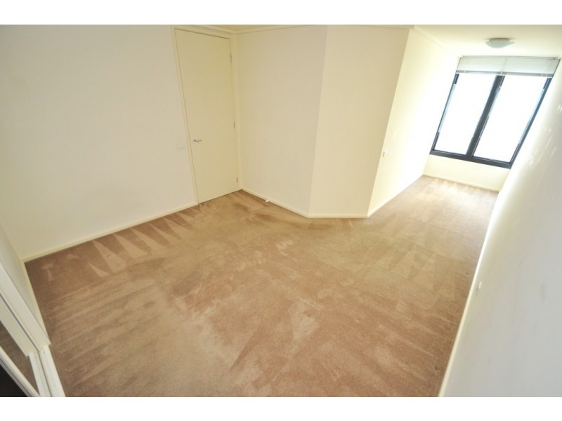 REF 23866/163 City Road, Southbank VIC 3006