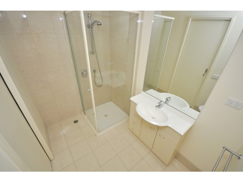 REF 23866/163 City Road, Southbank VIC 3006