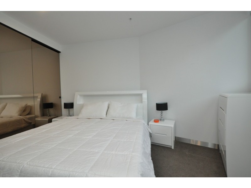 2103/33 Clarke Street, Southbank VIC 3006