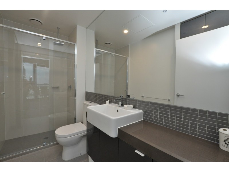 2103/33 Clarke Street, Southbank VIC 3006