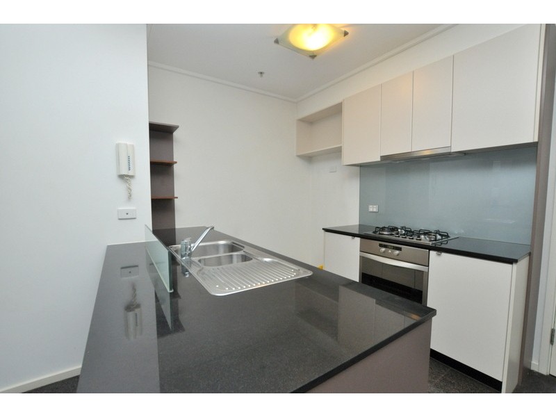 REF 23871/173 City Road, Southbank VIC 3006