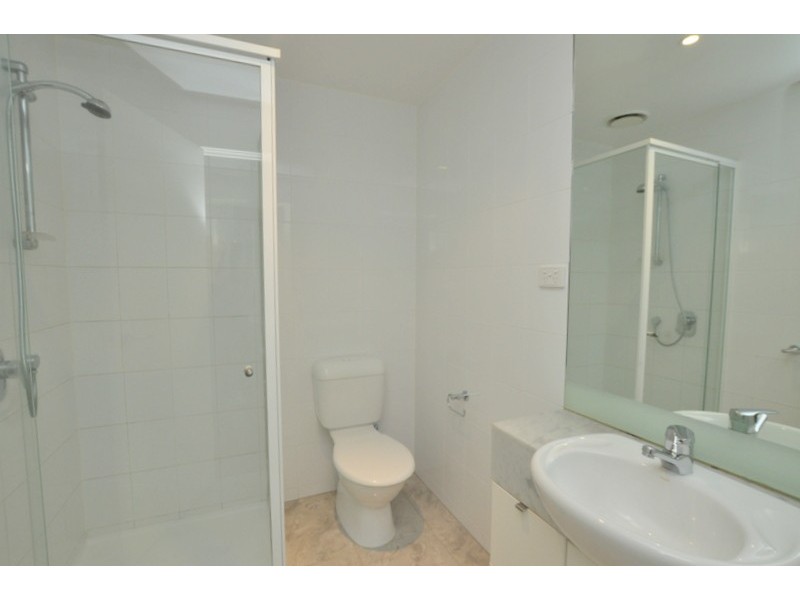 REF 23871/173 City Road, Southbank VIC 3006