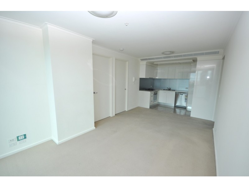 REF 33627/180 City Road, Southbank VIC 3006