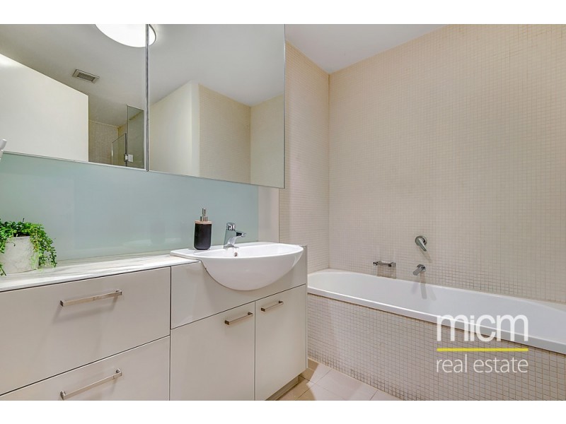406/30 Newquay Promenade, Docklands VIC 3008