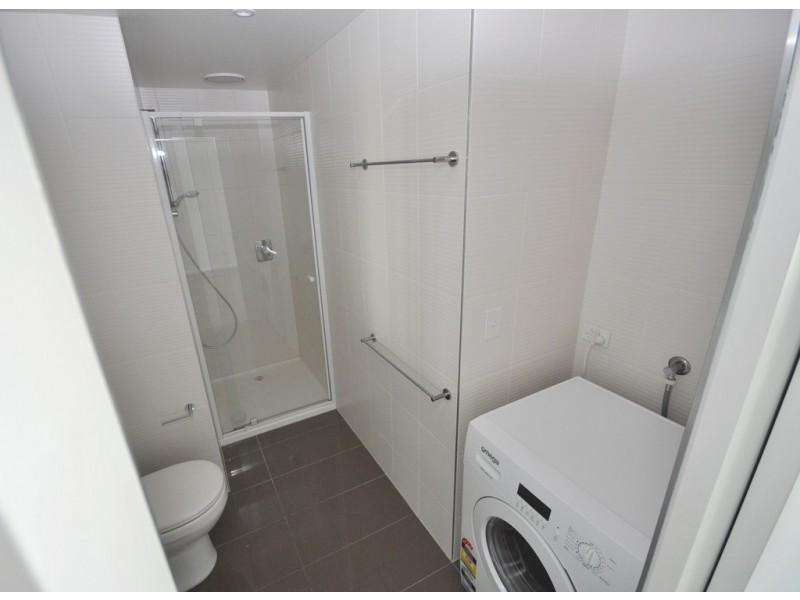 REF 23895/241 City Road, Southbank VIC 3006