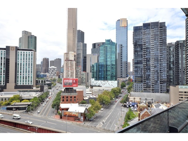 REF 23907/241 City Road, Southbank VIC 3006