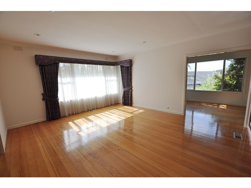 17 Argus Crescent, Doncaster East VIC 3109