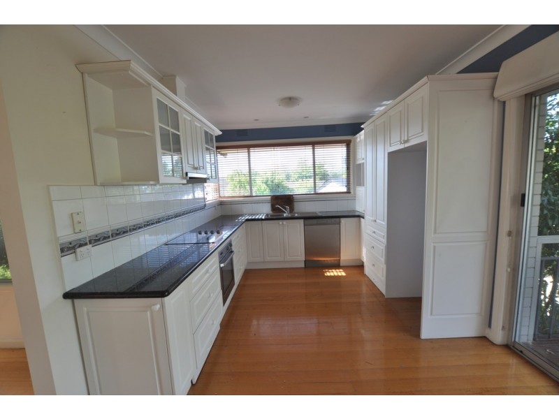 17 Argus Crescent, Doncaster East VIC 3109