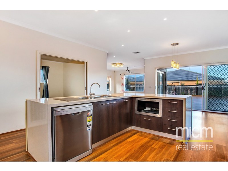 11 Florey Avenue, Point Cook VIC 3030