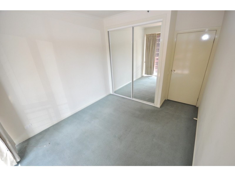 REF 23916/83 Queensbridge Street, Southbank VIC 3006