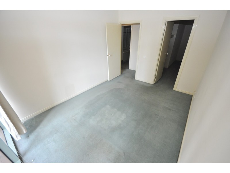 REF 23916/83 Queensbridge Street, Southbank VIC 3006