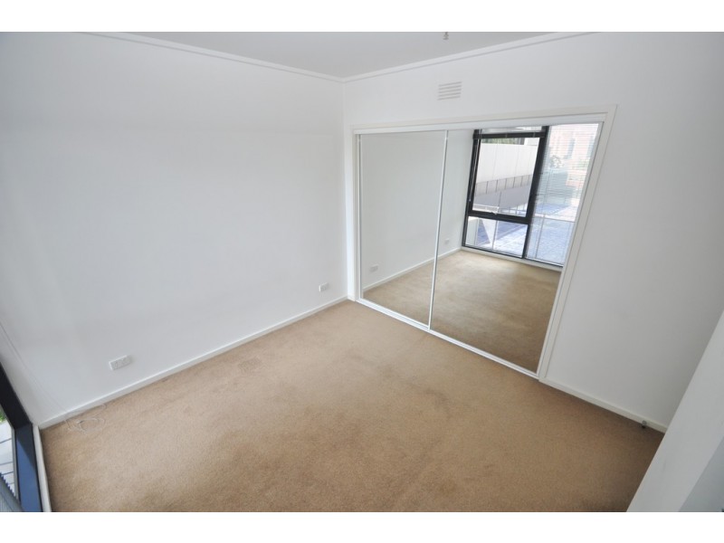 REF 23918/183 City Road, Southbank VIC 3006