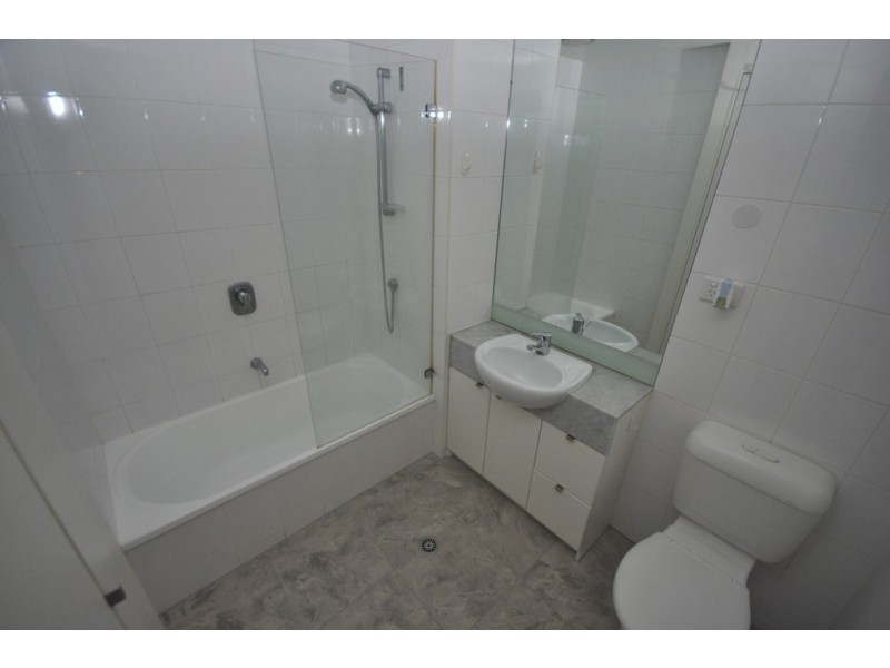 REF 23918/183 City Road, Southbank VIC 3006