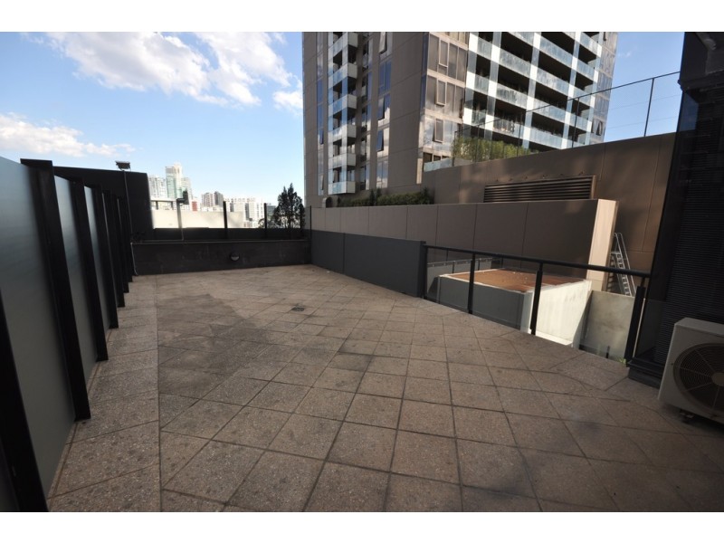 REF 23918/183 City Road, Southbank VIC 3006