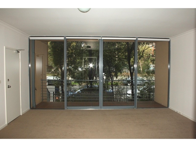 REF 23920/96 Wells Street, Southbank VIC 3006