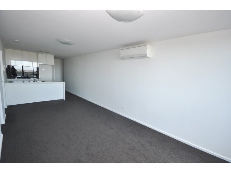 REF 23924/241 City Road, Southbank VIC 3006