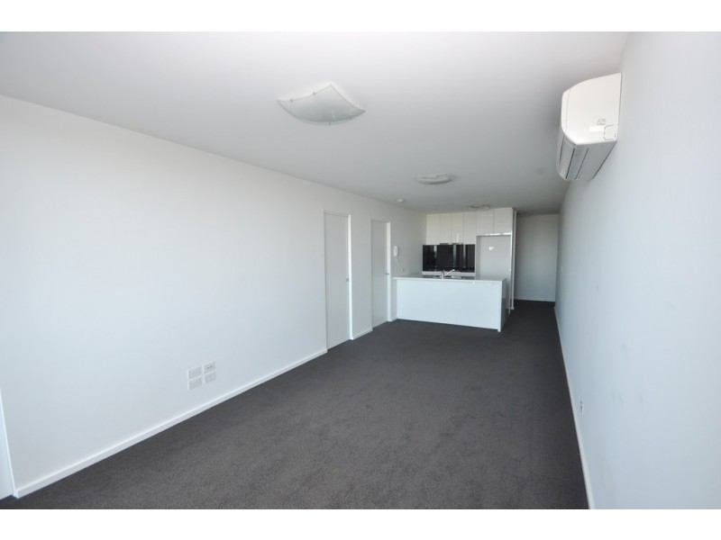 REF 23924/241 City Road, Southbank VIC 3006