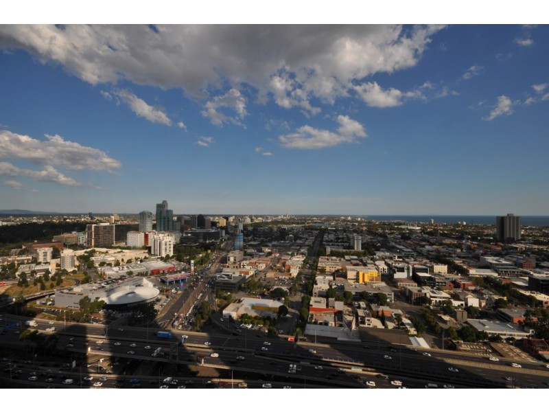 REF 23924/241 City Road, Southbank VIC 3006