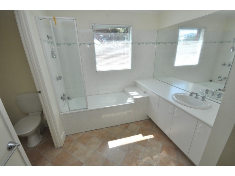 REF 23926/19 Vaughan Crescent, Kew VIC 3101