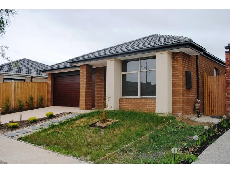 12 Baltic Circuit, Point Cook VIC 3030