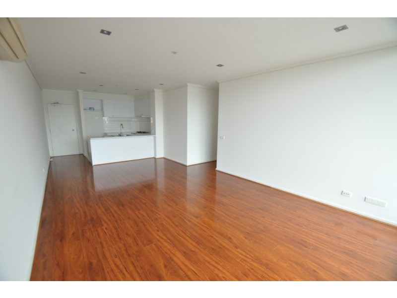 REF 23931/38 Bank Street, South Melbourne VIC 3205