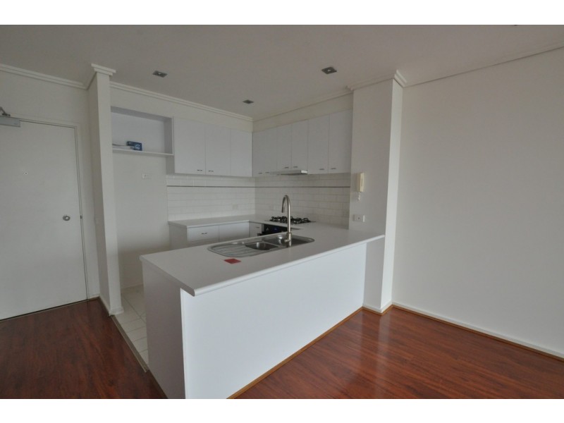 REF 23931/38 Bank Street, South Melbourne VIC 3205