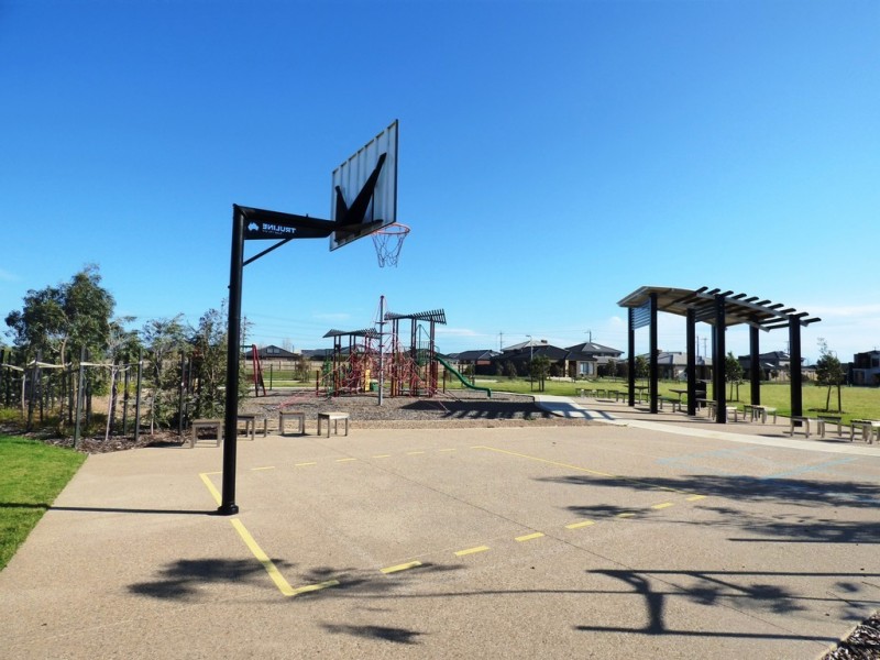 14 Comet Avenue, Truganina VIC 3029