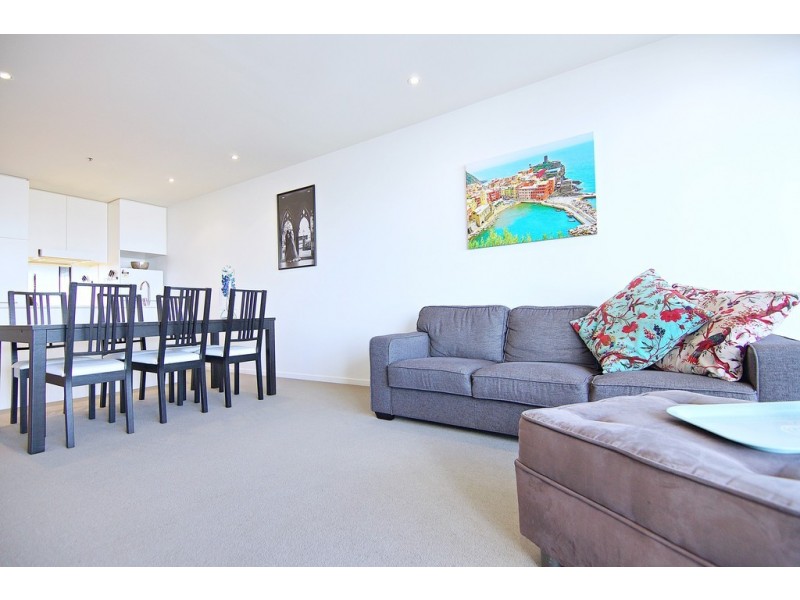 1003/8 McCrae Street, Docklands VIC 3008