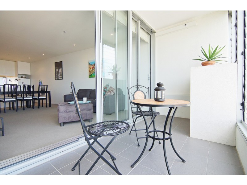 1003/8 McCrae Street, Docklands VIC 3008