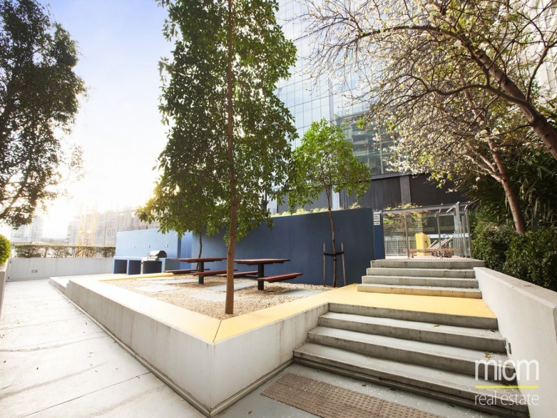 1003/8 McCrae Street, Docklands VIC 3008