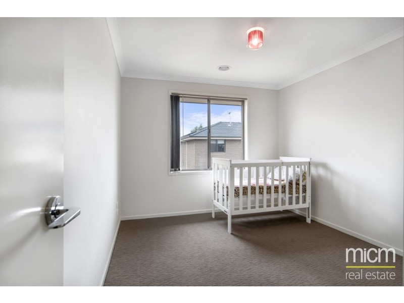 4 Misqa Avenue, Point Cook VIC 3030