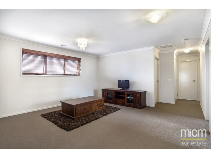 4 Misqa Avenue, Point Cook VIC 3030