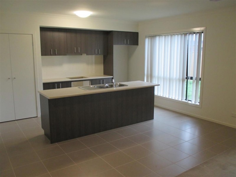 50 Spectacle Crescent, Point Cook VIC 3030