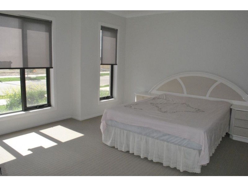 11 Martaban Crescent, Point Cook VIC 3030