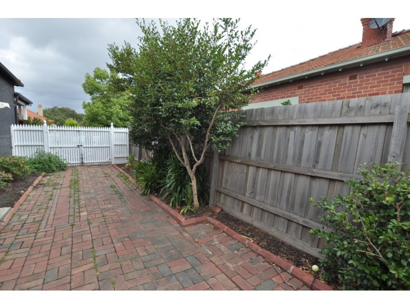 9 Banool Avenue, Kew VIC 3101