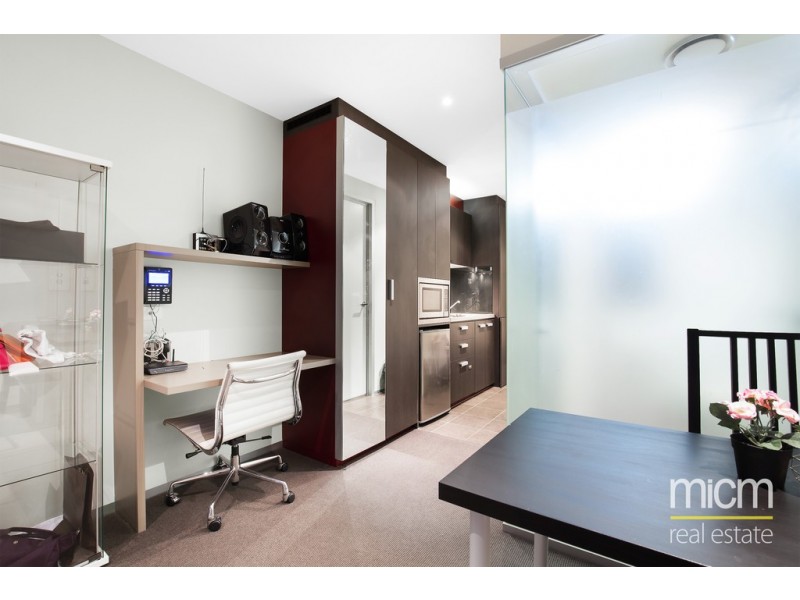 1206/181 A’Beckett Street, Melbourne VIC 3000