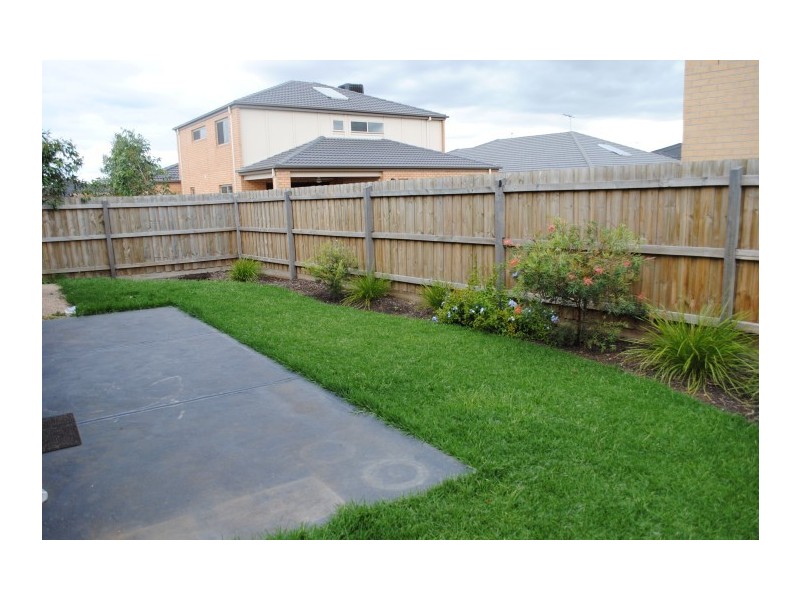 242 Boardwalk Boulevard, Point Cook VIC 3030