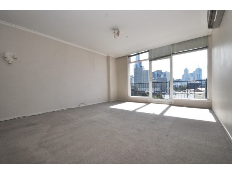 REF 23979/161 Sturt Street, Southbank VIC 3006