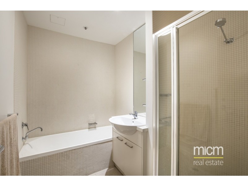 708/20 Rakaia Way, Docklands VIC 3008