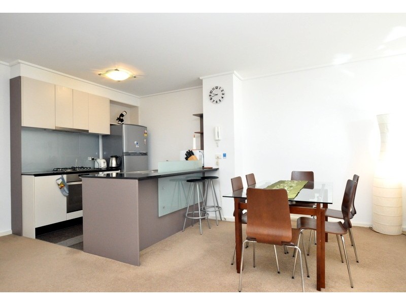 REF 23991/183 City Road, Southbank VIC 3006