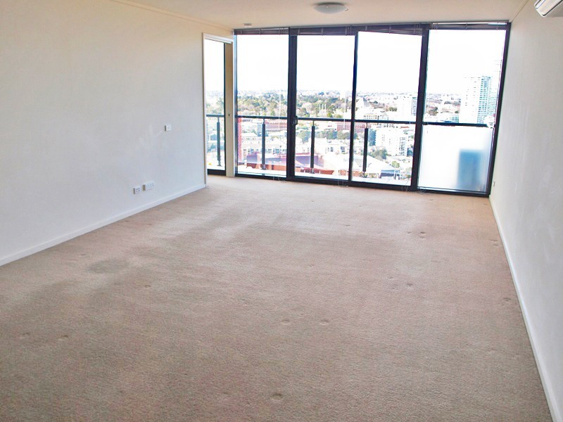 REF 23996/100 Kavanagh Street, Southbank VIC 3006