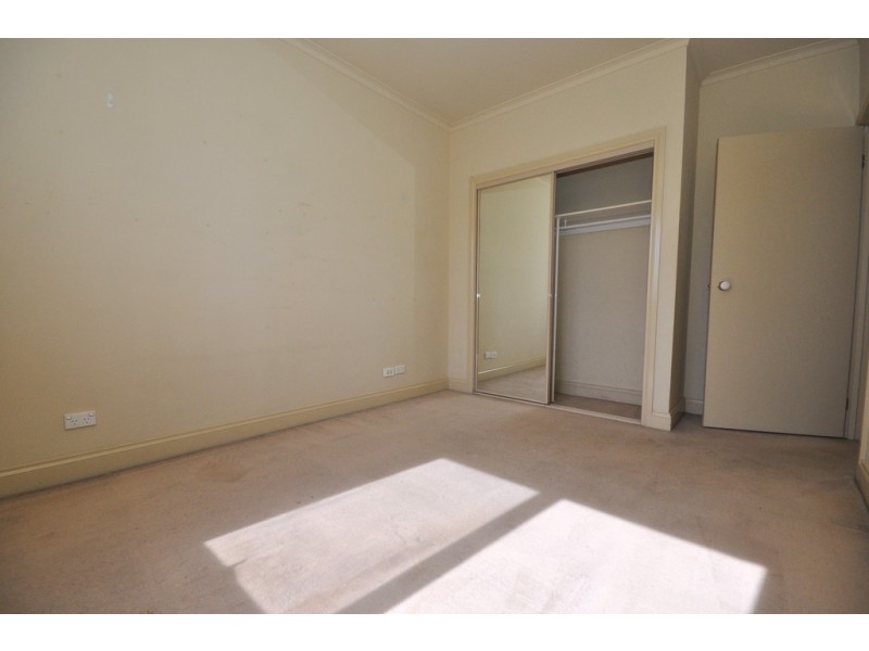 REF 24005/38 Wells Street, Southbank VIC 3006