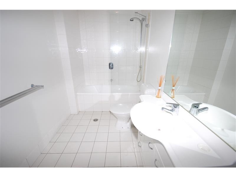 REF 24009/668 Bourke Street, Melbourne VIC 3000