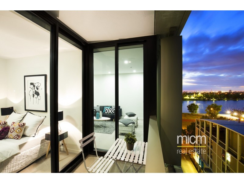 915/70 Queens Road, Melbourne VIC 3004