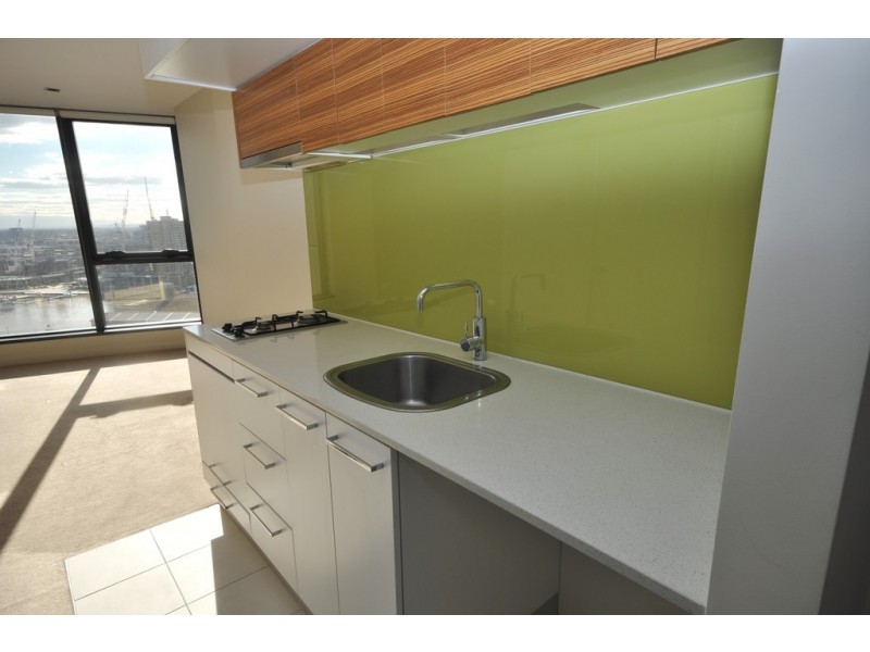 2509B/100 Harbour Esplanade, Docklands VIC 3008